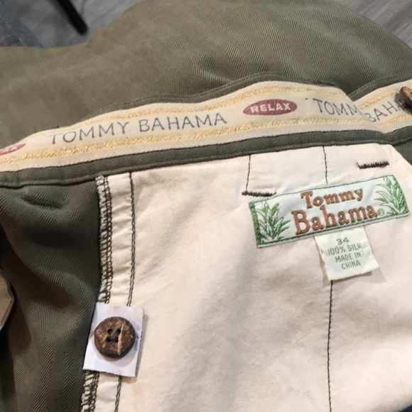 Tommy Bahama Olive Green Pleated Front 100% Silk Shorts size 34 - Picture 8 of 8